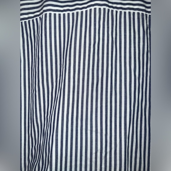 CM Company Brand Size Medium Blue Striped Ruffled L/S Top Blouse Shirt - Picture 8 of 8